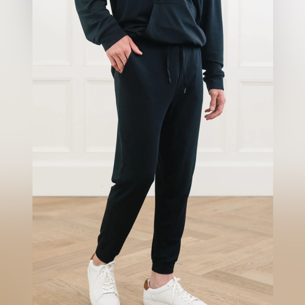 SOLD Cozy Earth Men’s